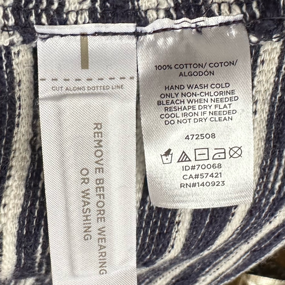 Lou & Grey Texture Loungewear Cropped Sweatpants Size Small Nautical Striped - Picture 9 of 9